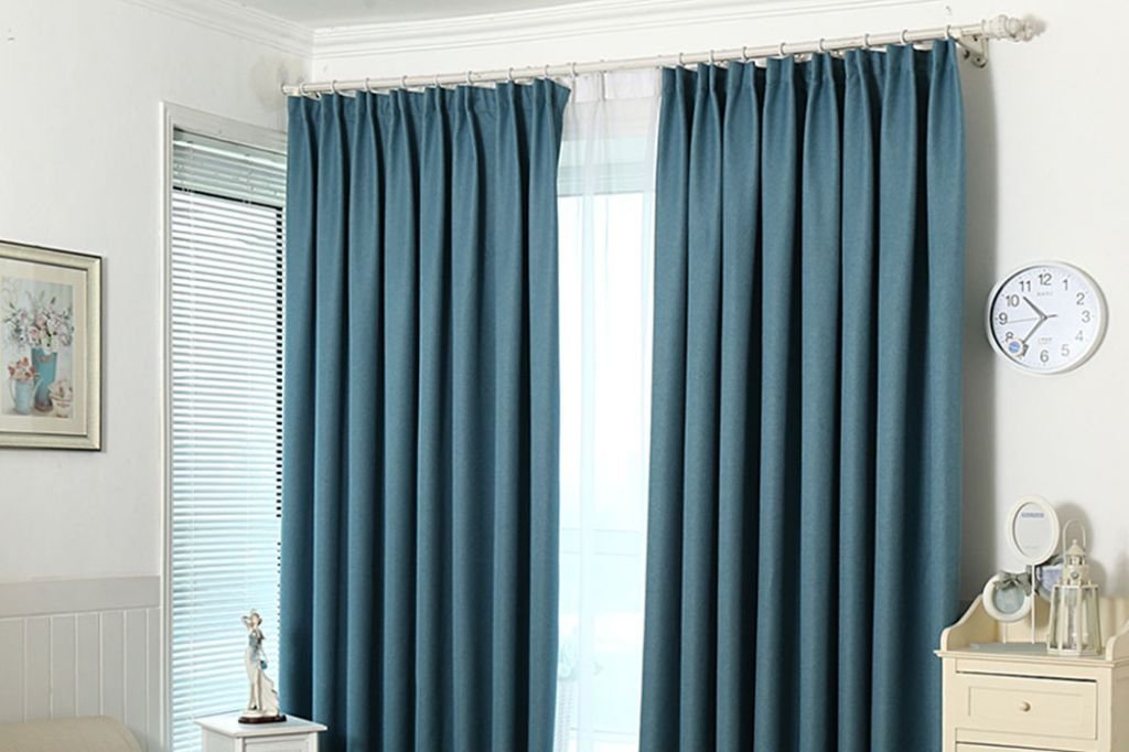 lining blackout curtains